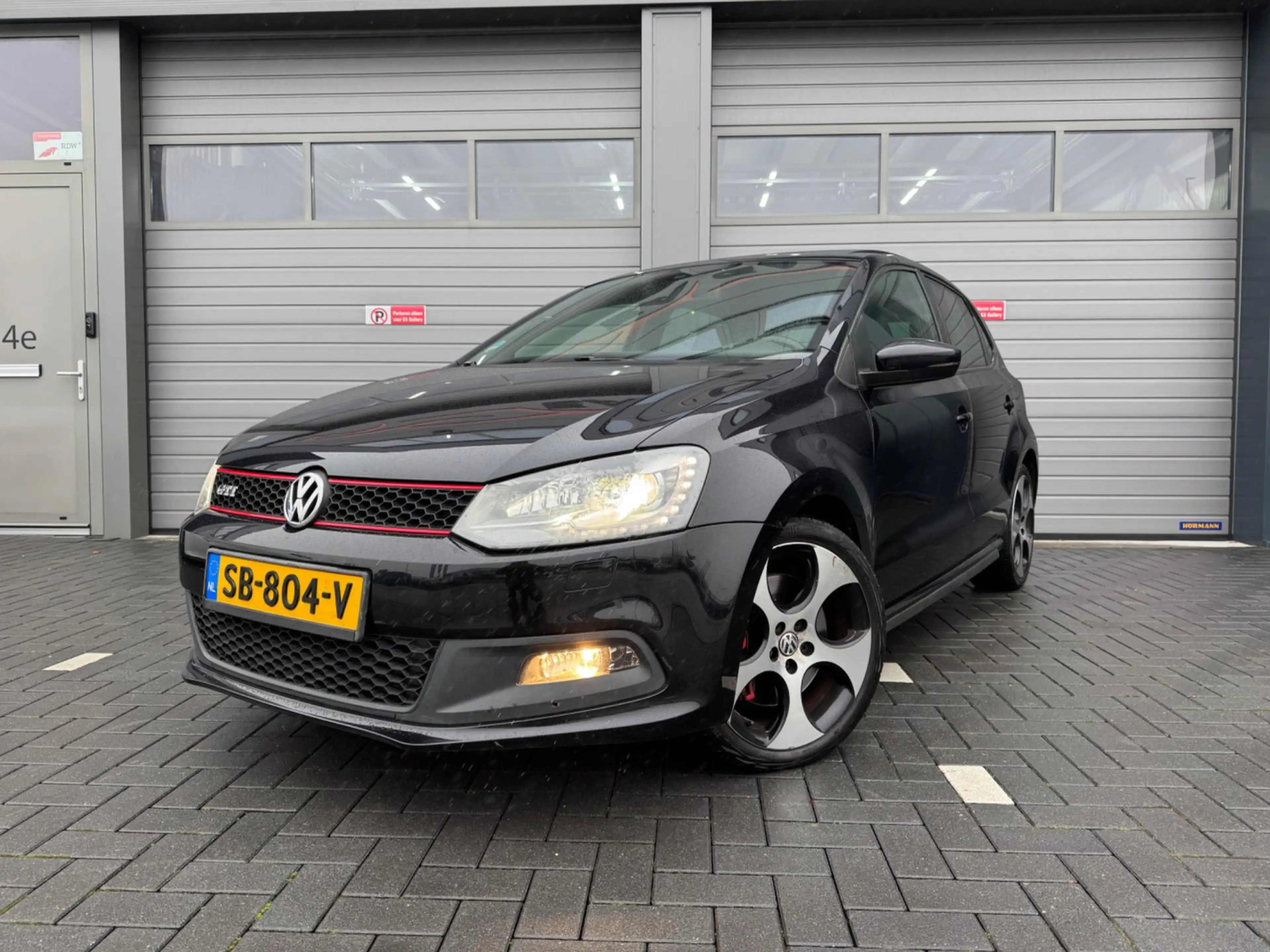 Volkswagen Polo GTI 1.4 TSI DSG 180PK PANO Navi Airco Cruise — photo 5