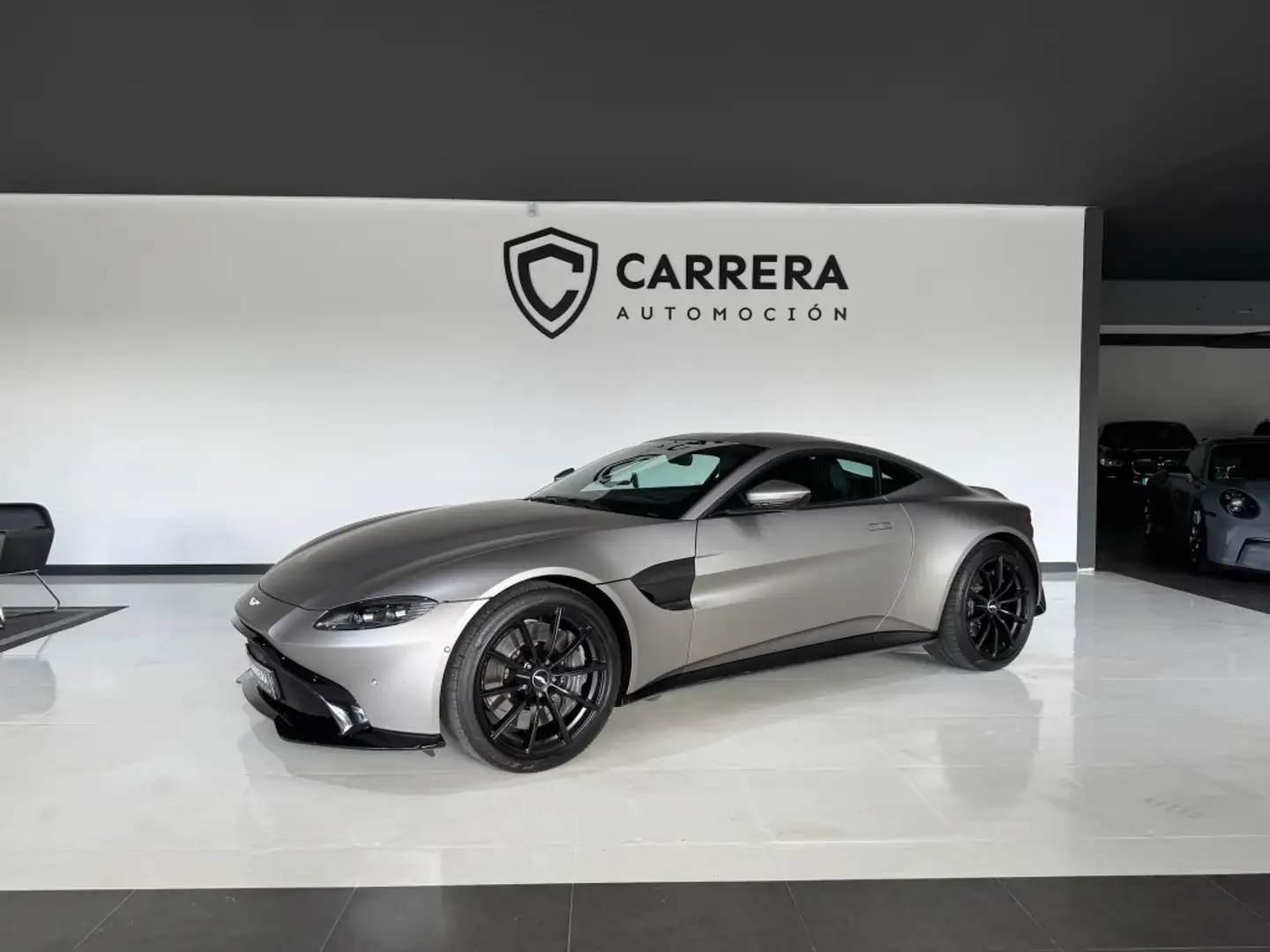 Aston Martin Vantage Gris - 1
