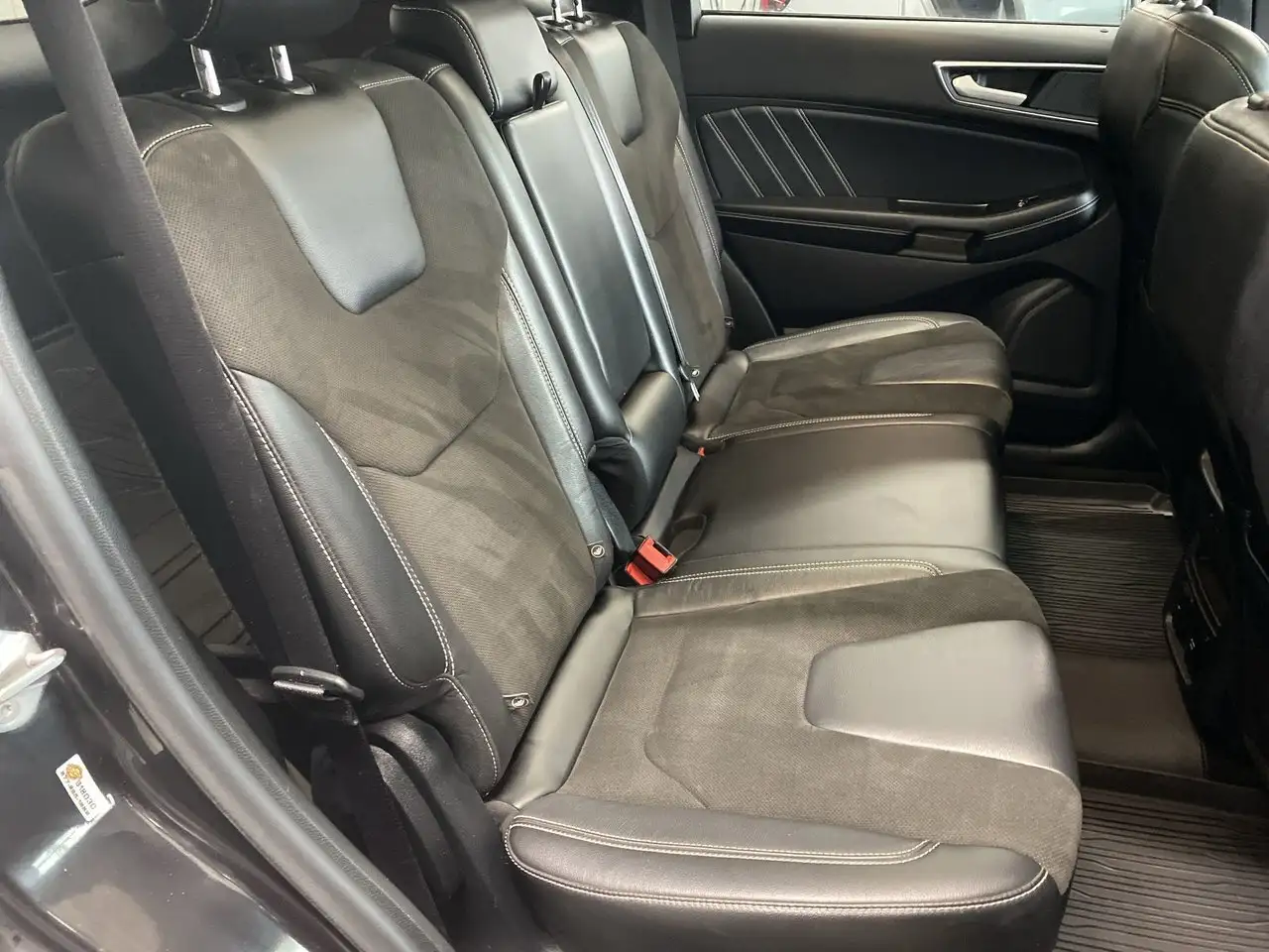 Ford Edge снимка Ford Edge