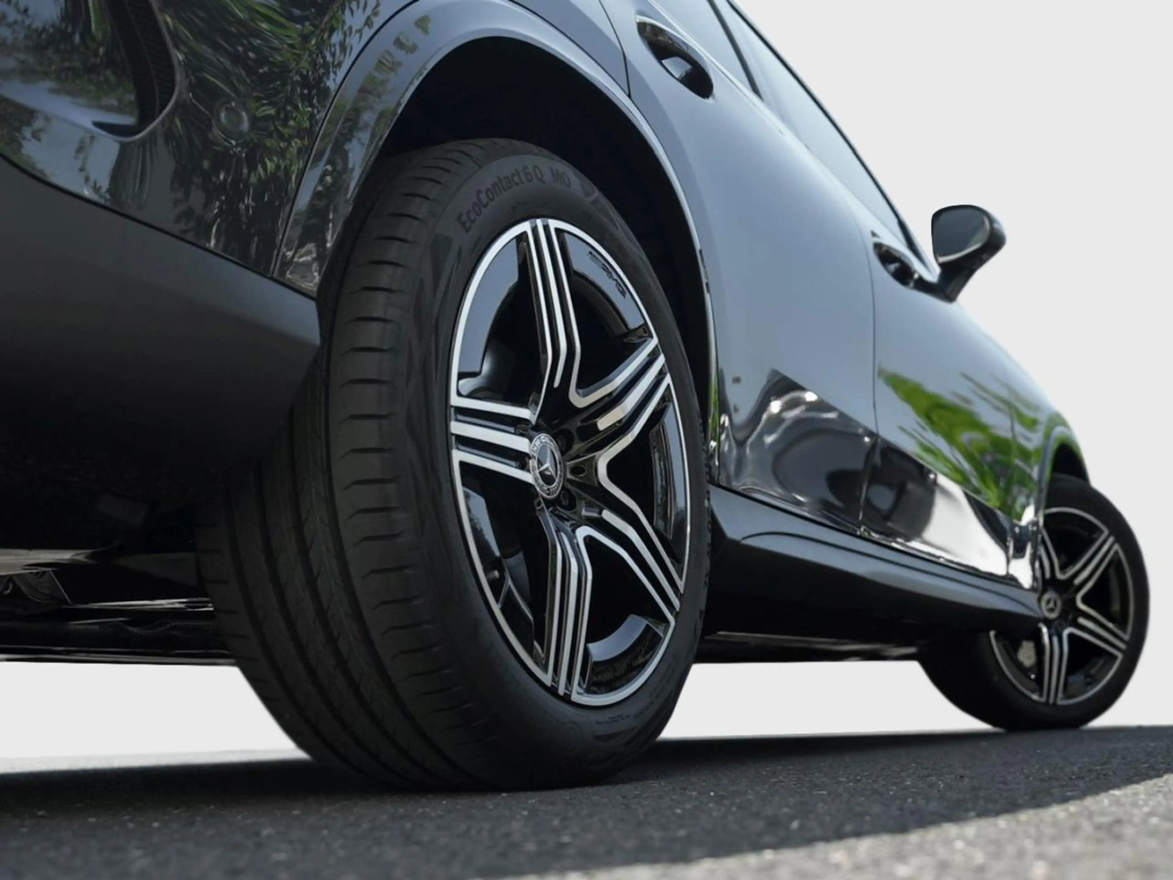 Mercedes-Benz GLC 220 d 4MATIC Coupé AMG Panorama Distronic — photo 5