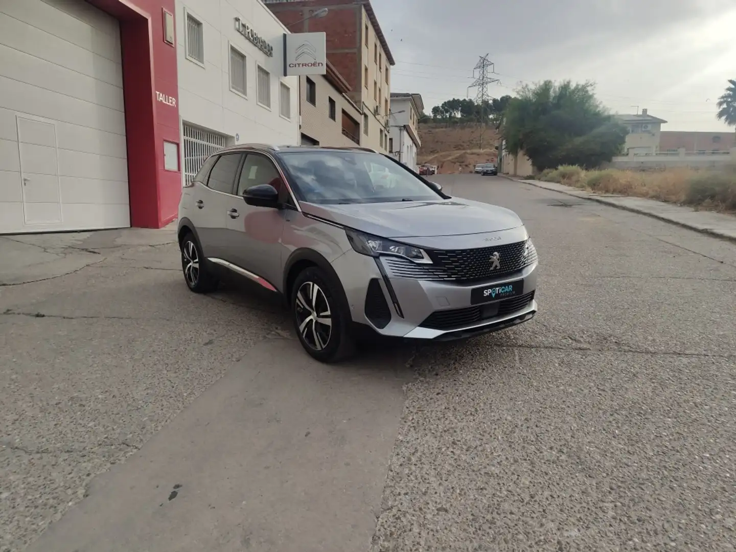 Peugeot 3008 HYB PHEV 300 GT AWD e-EAT8 Gris - 2