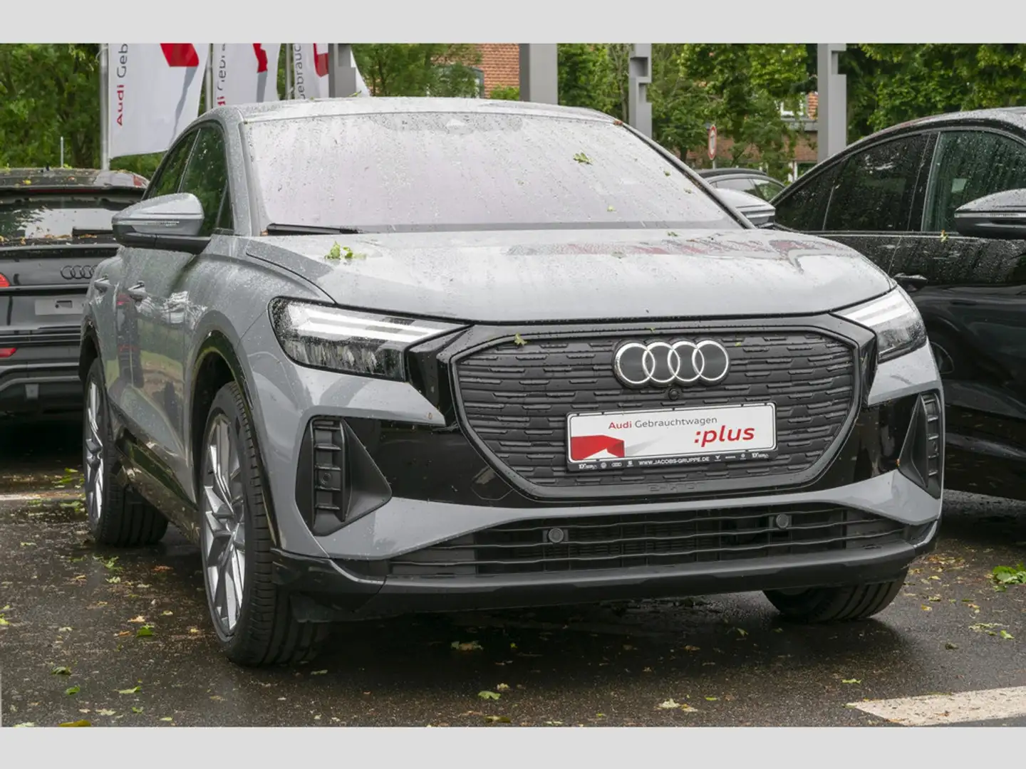 Audi Q4 e-tron Sportback 45 advanced Navi pro, Vir Grau - 2