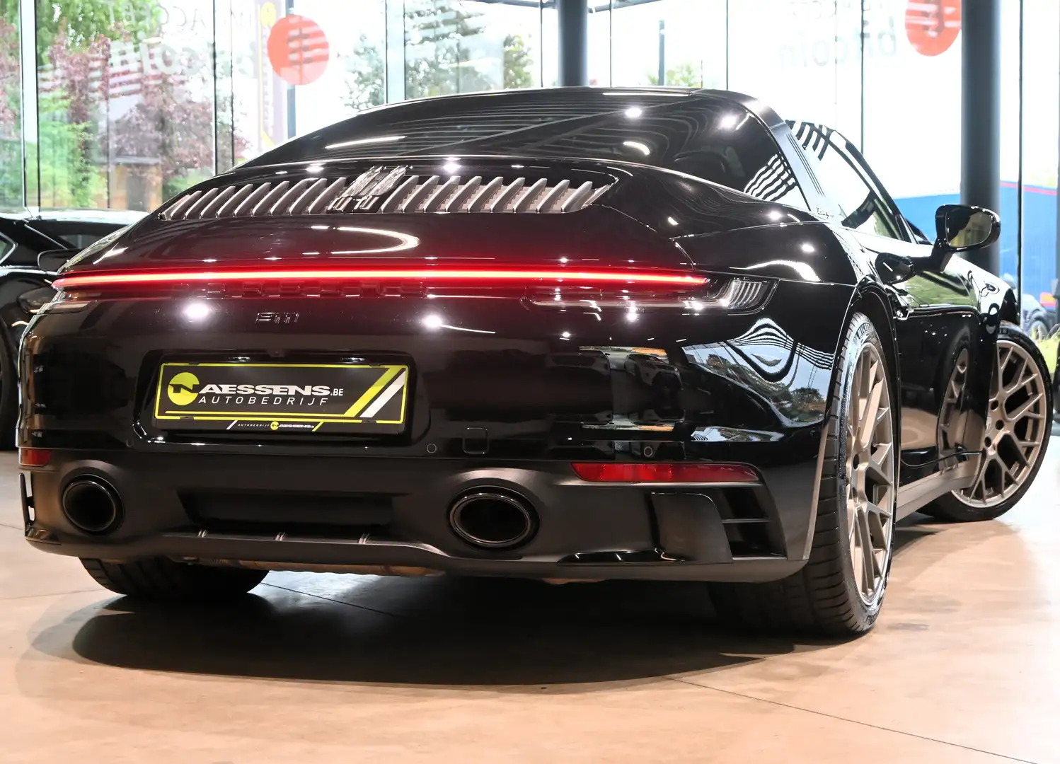 Porsche 992 911 Carrera 4 Targa **LED/CAM/CHRONO/NAV/CC/BOSE** Negro - 2