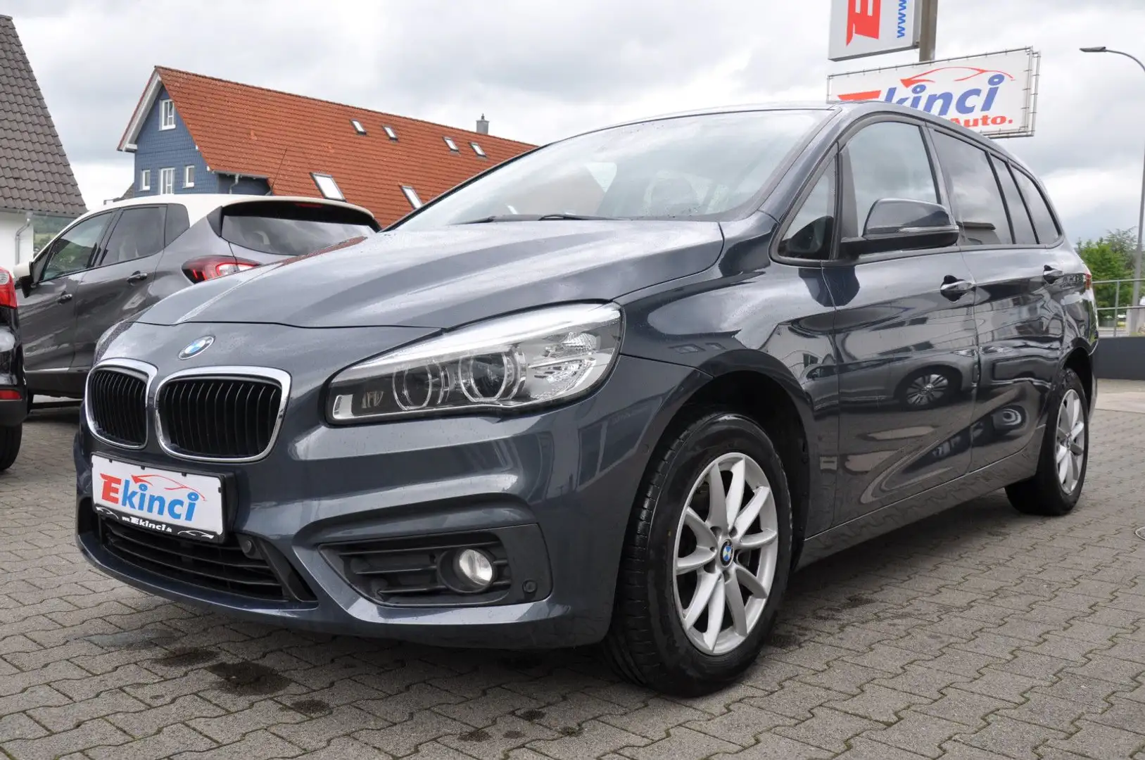 BMW 216 Baureihe 2 Gran Tourer 216 d Advantage 7 Sitze Grau - 1