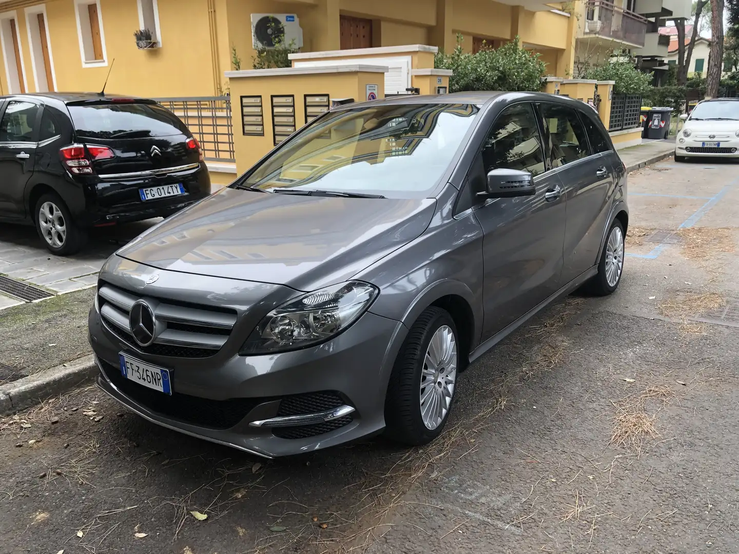 Mercedes-Benz B 200 Classe B - T242  ngd Executive automatica 157000km Grigio - 2
