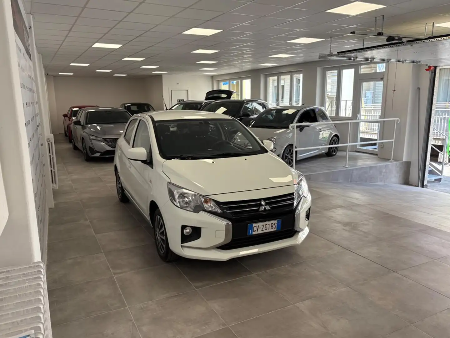 Mitsubishi Space Star 1.2 Invite IVA ESPOSTA Bianco - 2
