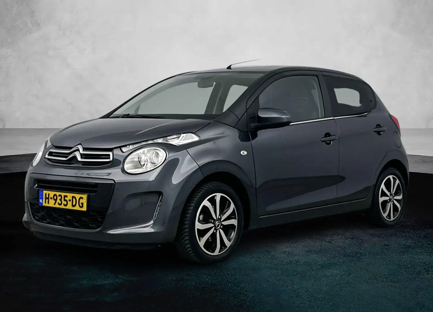 Citroen C1 1.0 VTi Shine | AppleCarPlay | LMV | Camera | Clim Grijs - 1