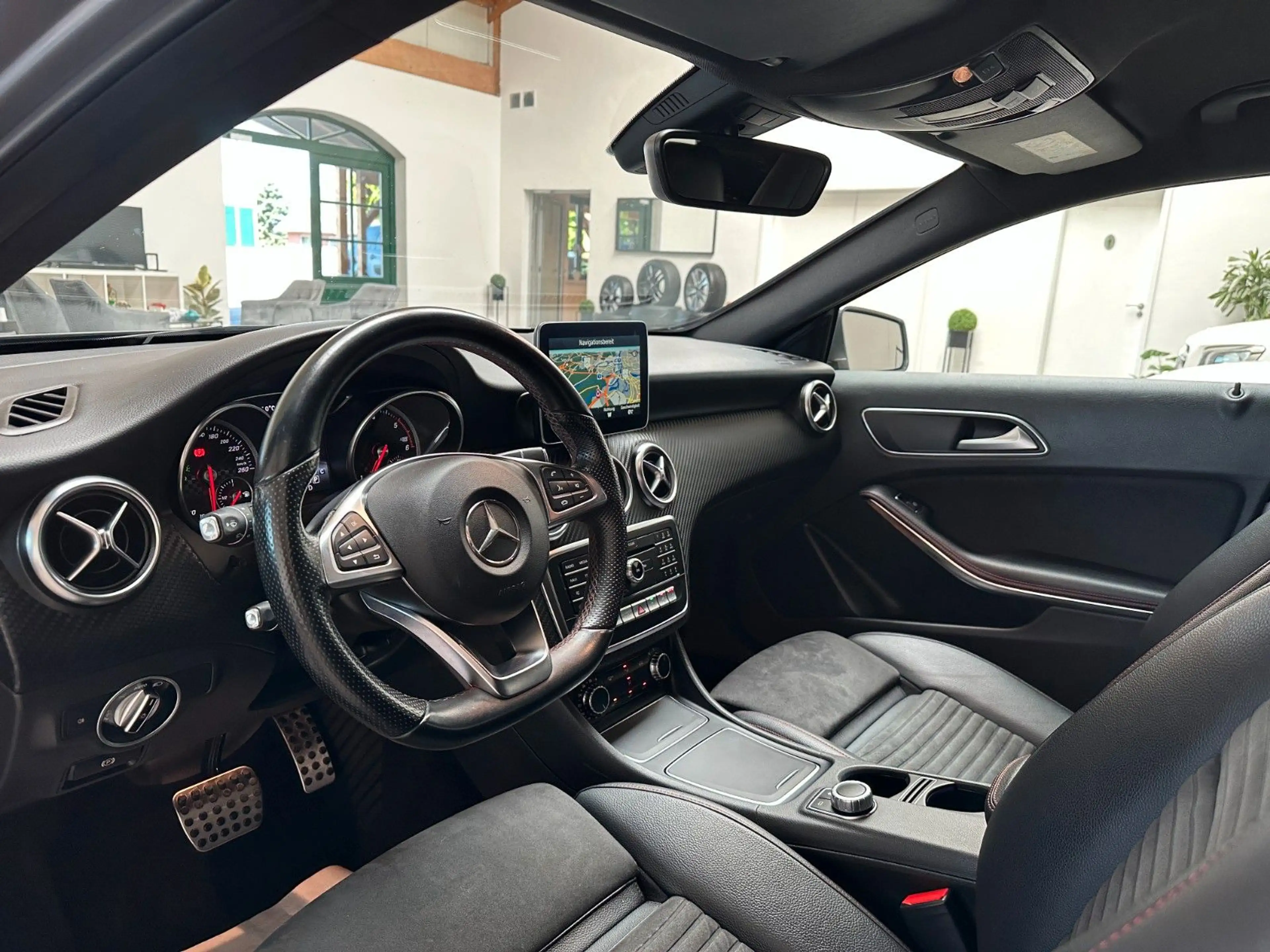 Mercedes-Benz A 200 CDI 7G-tronic AMG Line Sportpaket 136 PS — photo 6