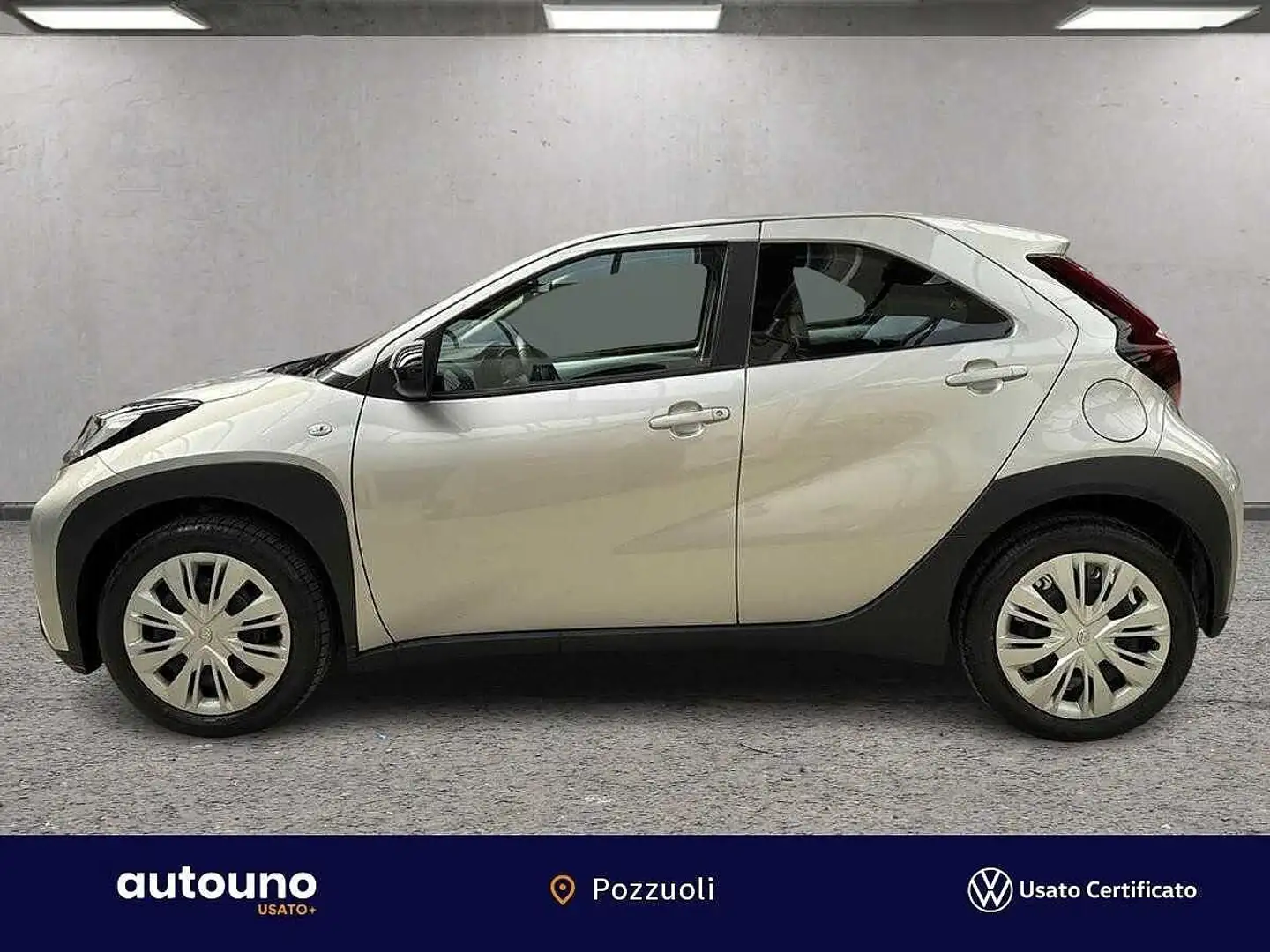 Toyota Aygo X Aygo X 1.0 Active 72cv Stříbrná - 2