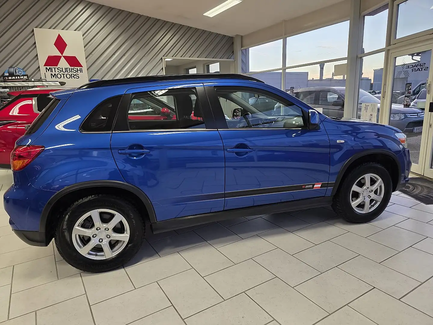 Mitsubishi ASX 1,6 MIVEC Invite Vision 40 Blau - 2