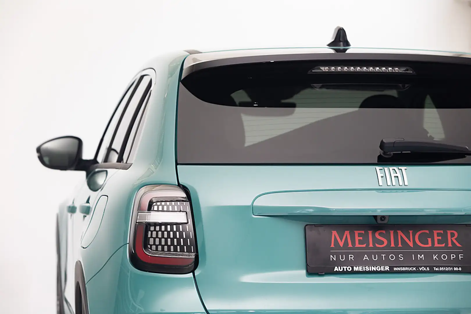 Fiat 600 Hybrid mHEV 110 6-Gang eDCT La Prima Blau - 2