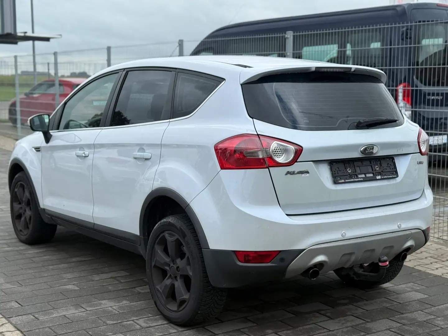 Ford Kuga Trend/AHK/Navi/PDC Weiß - 2