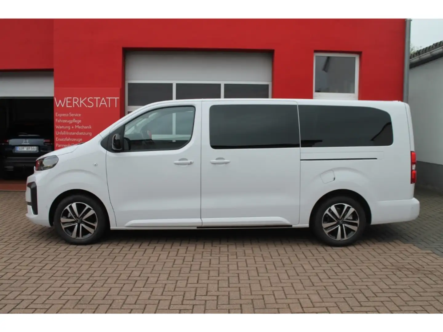 Citroen Spacetourer Plus XL BHDi180 EAT8 LED Kamera Navi Weiß - 2