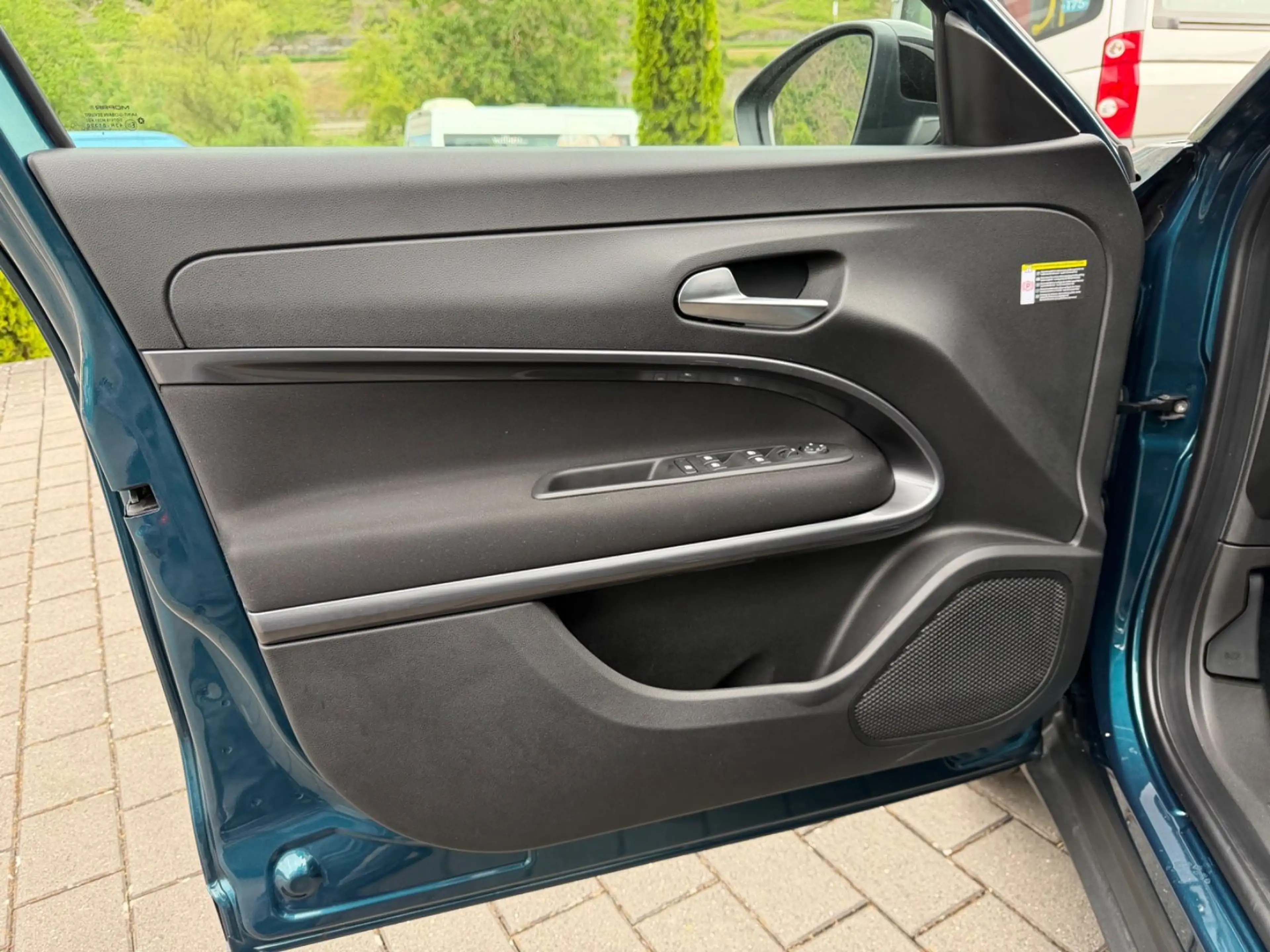 Fiat 600 Hybrid *Automatik* — photo 10