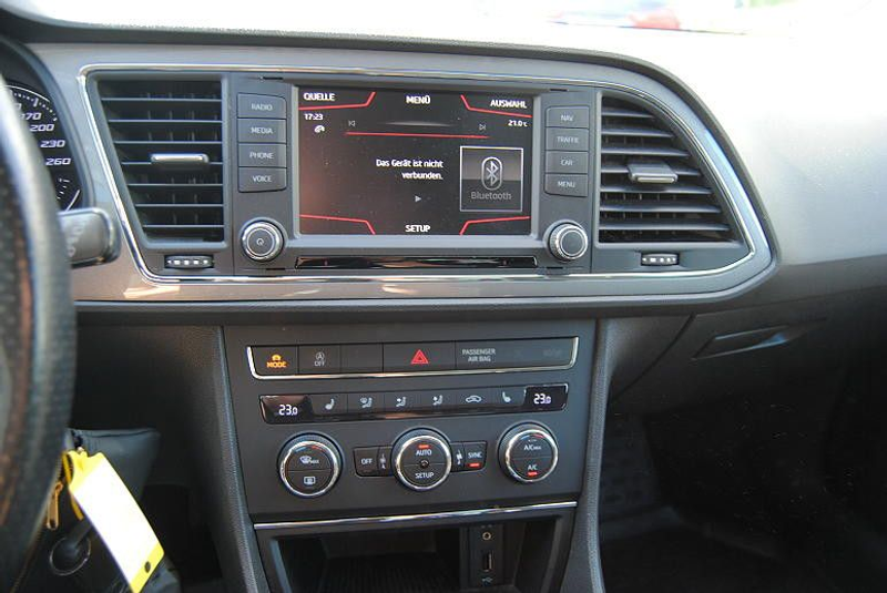 SEAT Leon ST 1.4 TSI ACT FR.Navi.LED.AHK.PDC — photo 11