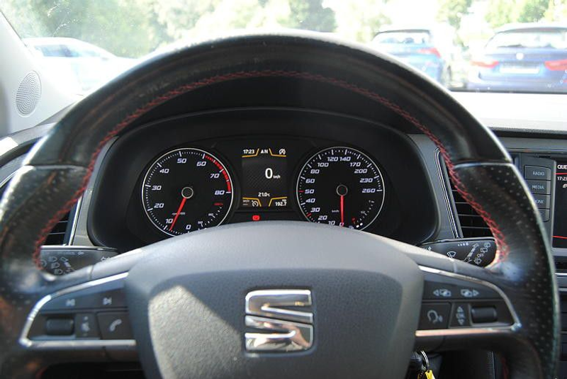 SEAT Leon ST 1.4 TSI ACT FR.Navi.LED.AHK.PDC — photo 12