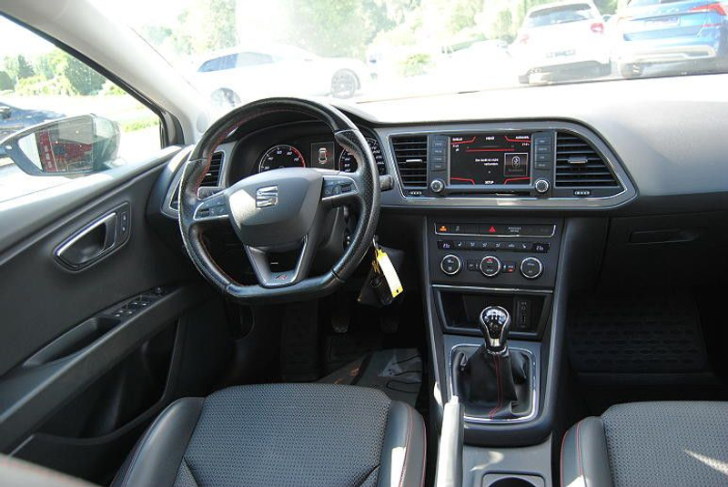 SEAT Leon ST 1.4 TSI ACT FR.Navi.LED.AHK.PDC — photo 7