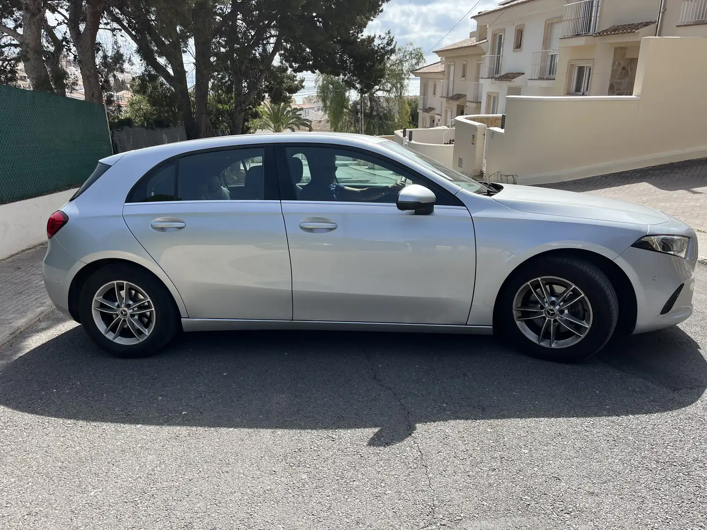 Mercedes-Benz A 180 A 180d 7G-DCT - 2