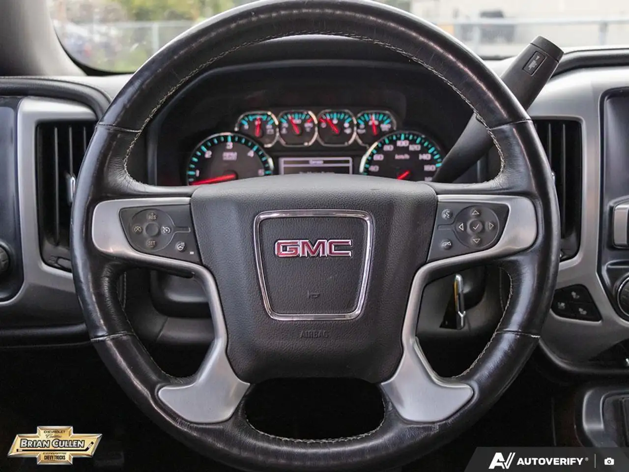 GMC Sierra 1500 photo GMC Sierra 1500