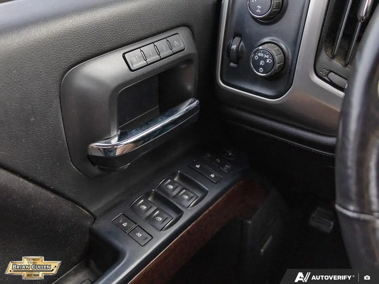 GMC Sierra 1500 photo GMC Sierra 1500