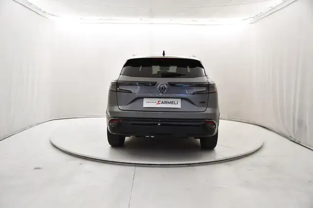 Renault Austral view 4