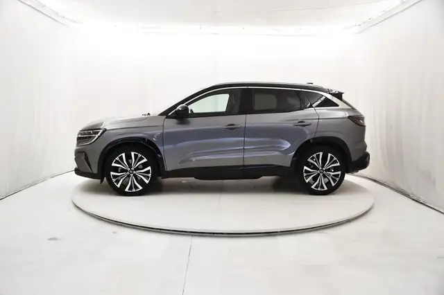 Renault Austral view 2