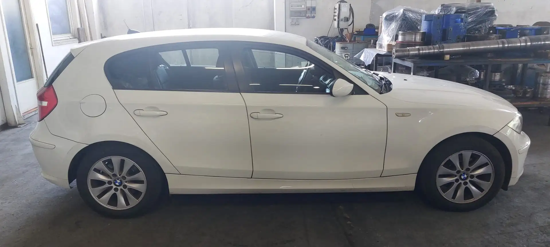 BMW 120 Serie 1 E/81-87 120d 5p Eletta dpf Bianco - 1