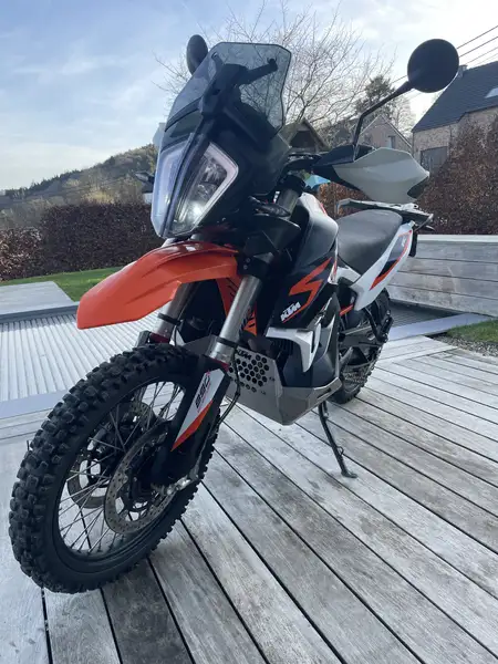 KTM 890 Adventure - foto 8