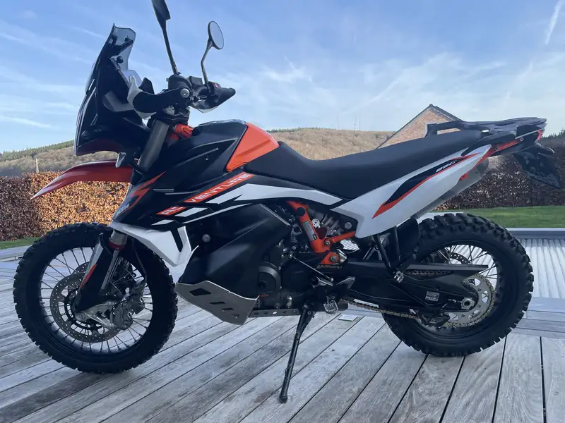 KTM 890 Adventure - foto 2