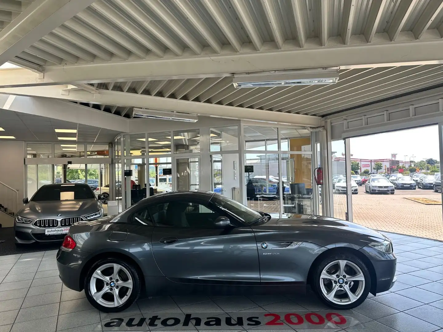 BMW Z4 Roadster sDrive 20i LED/PDC V-H/BT/NAVI Grau - 2