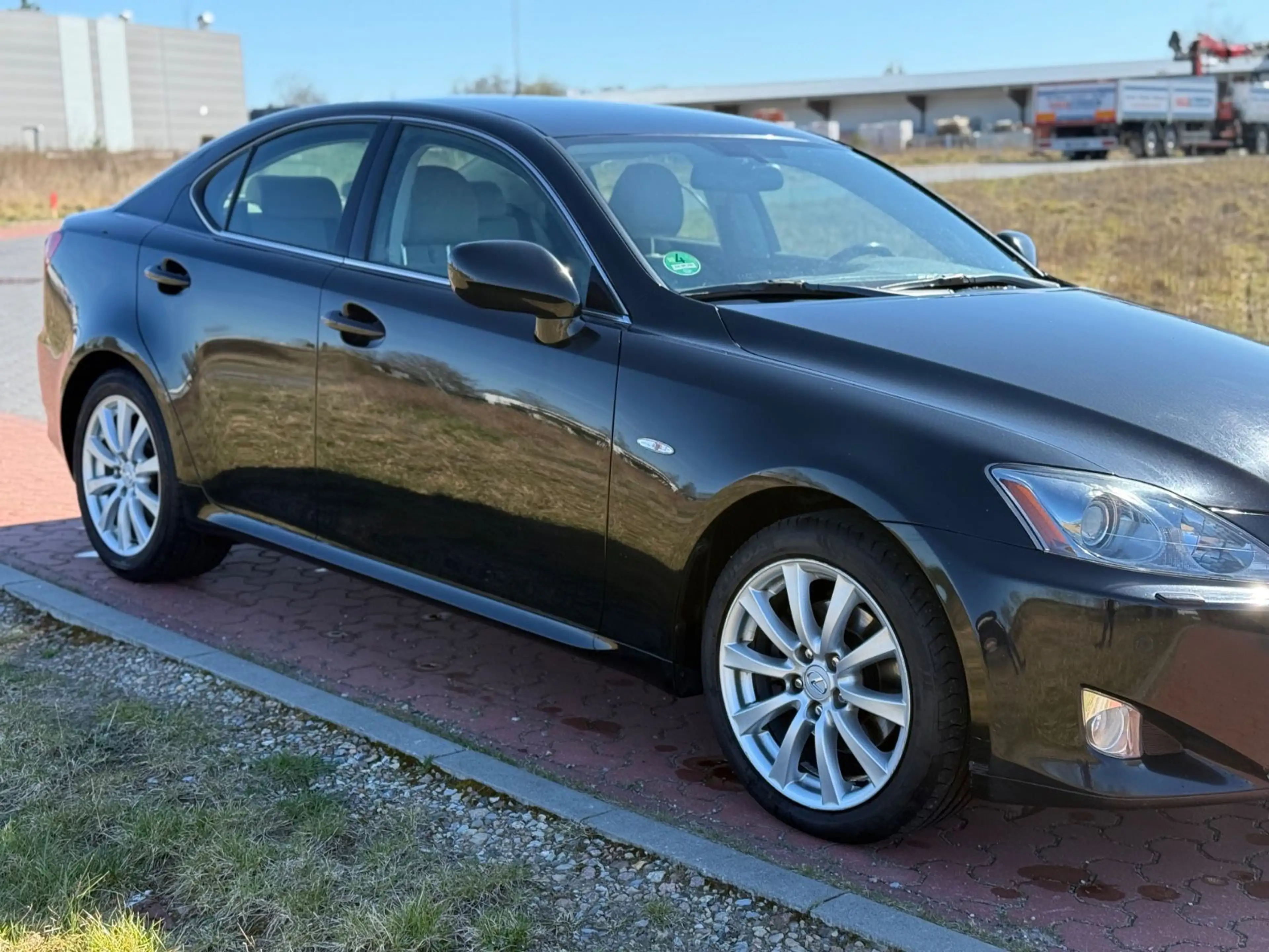 Lexus IS 250 luxury — photo 10