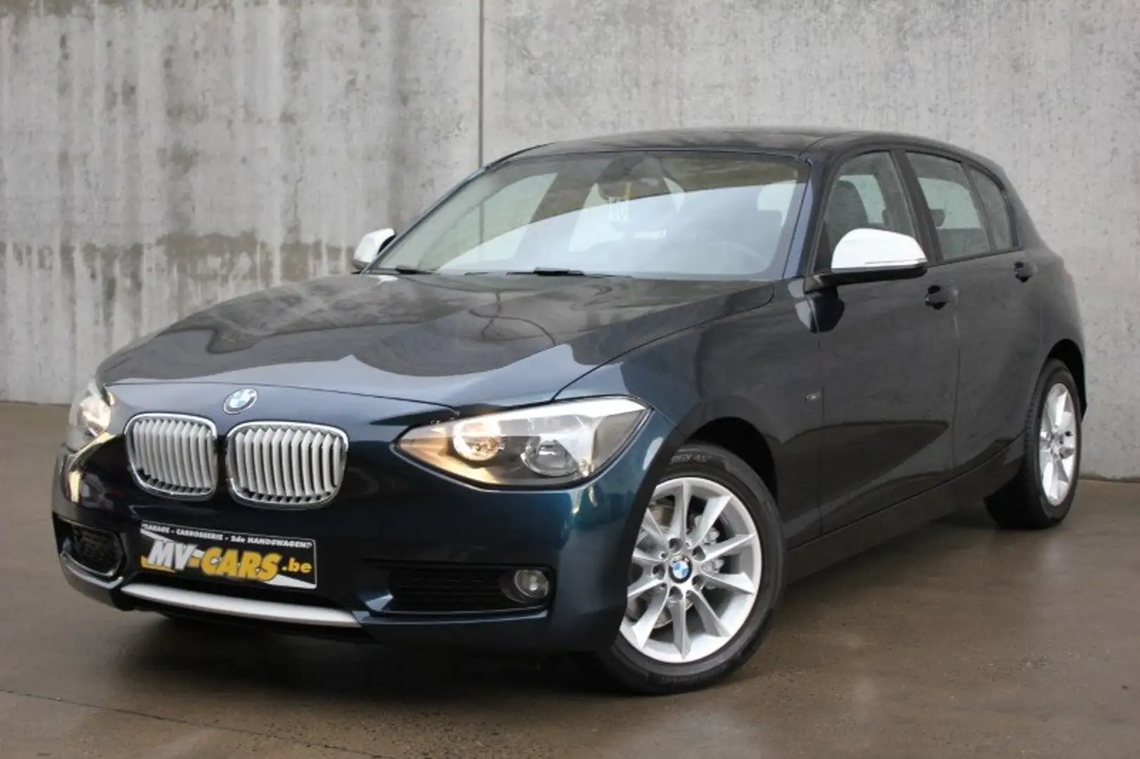 BMW 116 116i Urban Line/Multistuur/ Scherm Blauw - 2