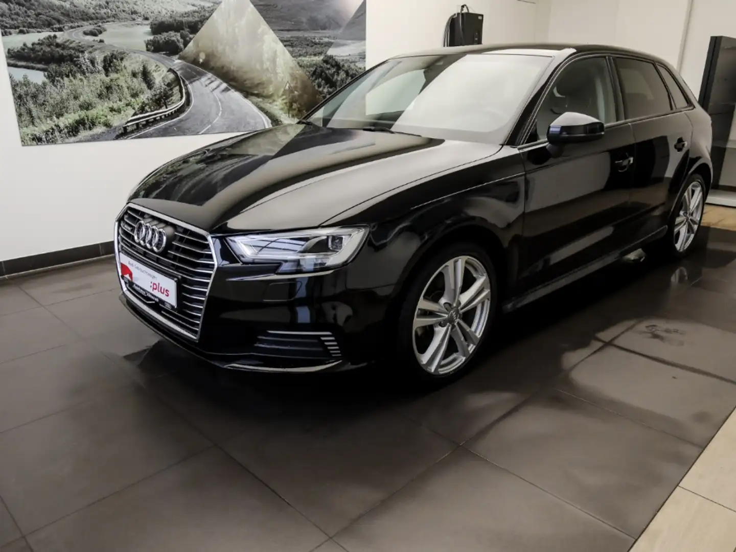 Audi A3 Sportback 40 TFSI e-tron Sport Navi LED Virt. Cock Schwarz - 2