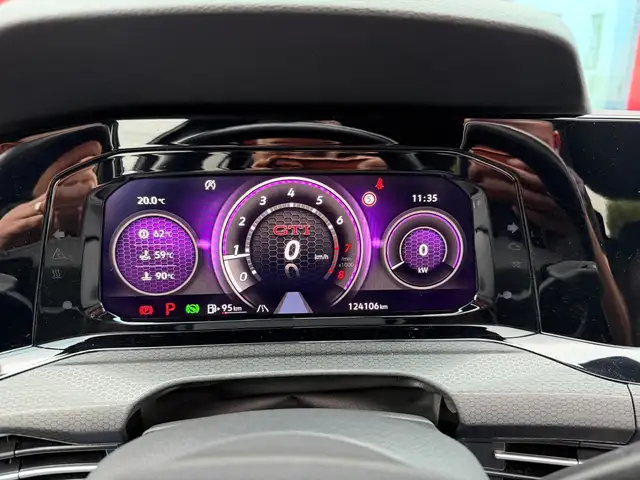 Volkswagen Golf view 13