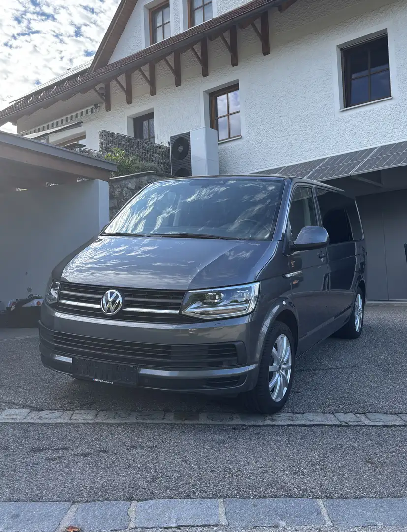 Volkswagen T6 Multivan Trendline 2.0 TDI Grau - 1