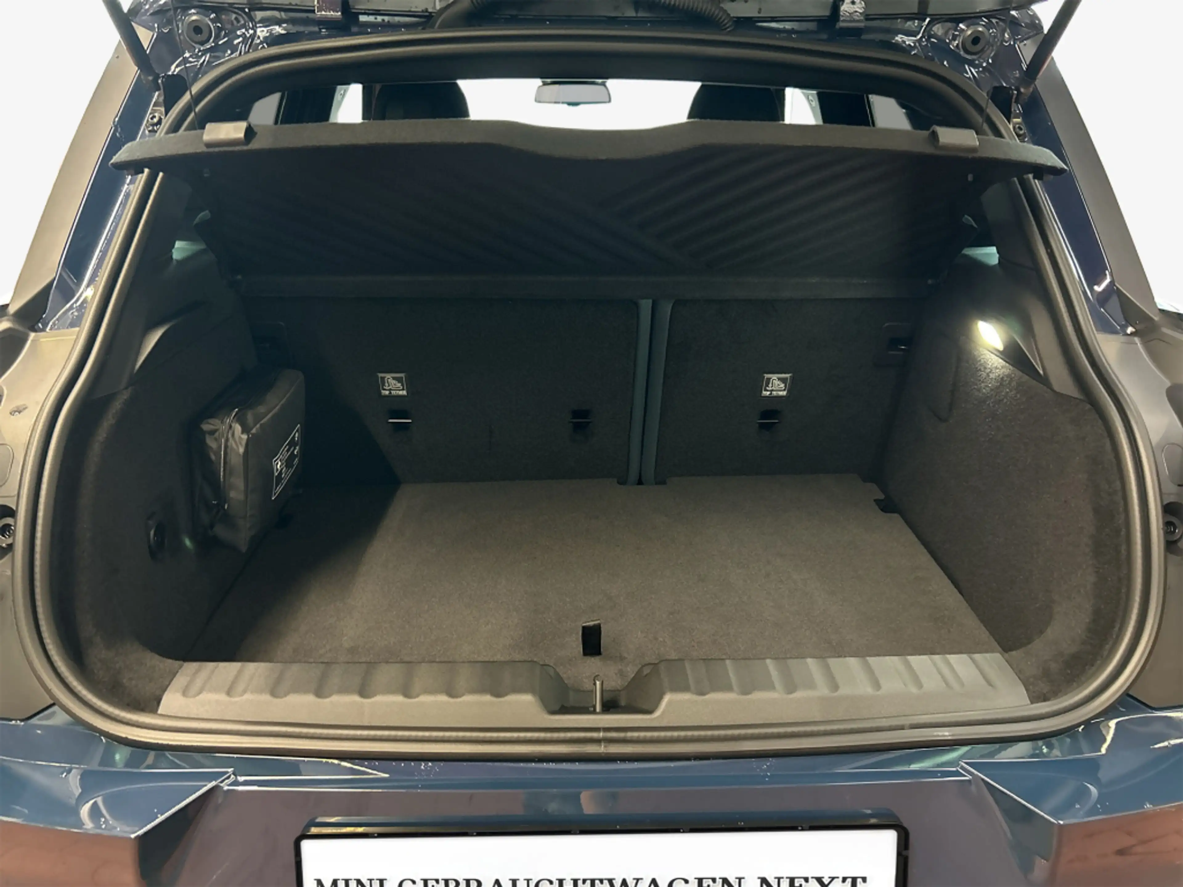 MINI Aceman Favoured Trim — photo 10