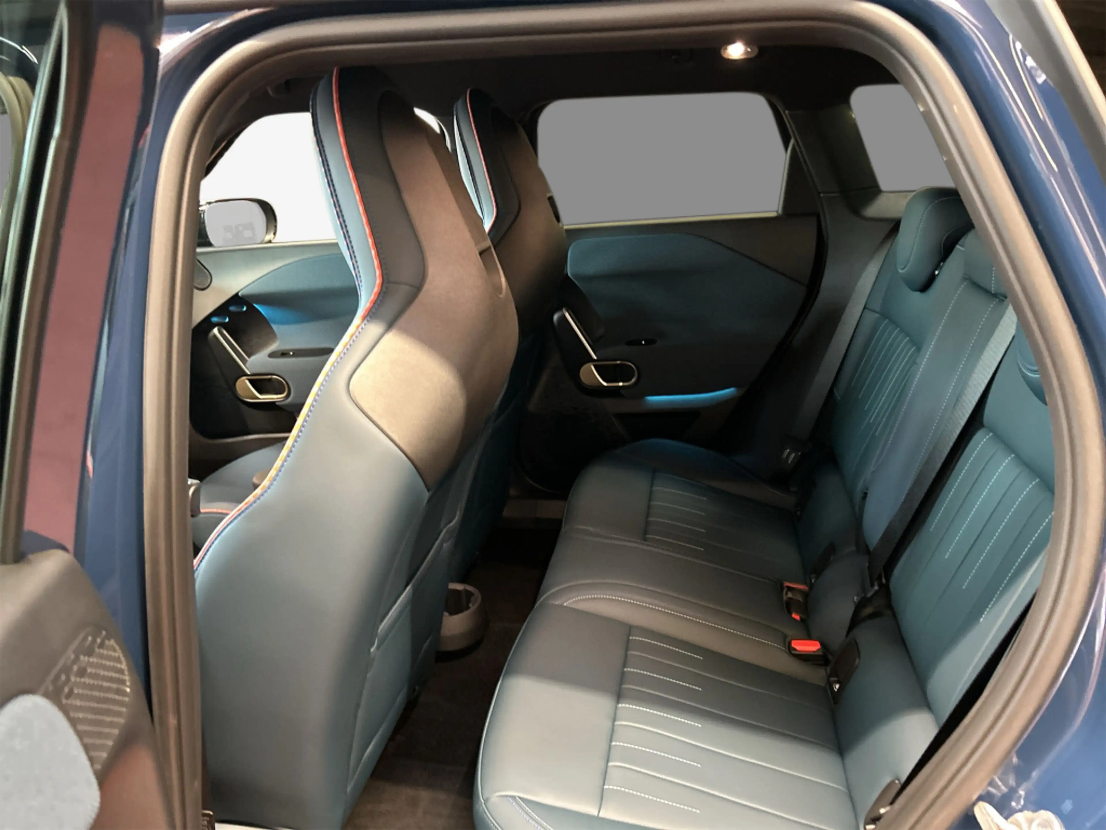MINI Aceman Favoured Trim — photo 13