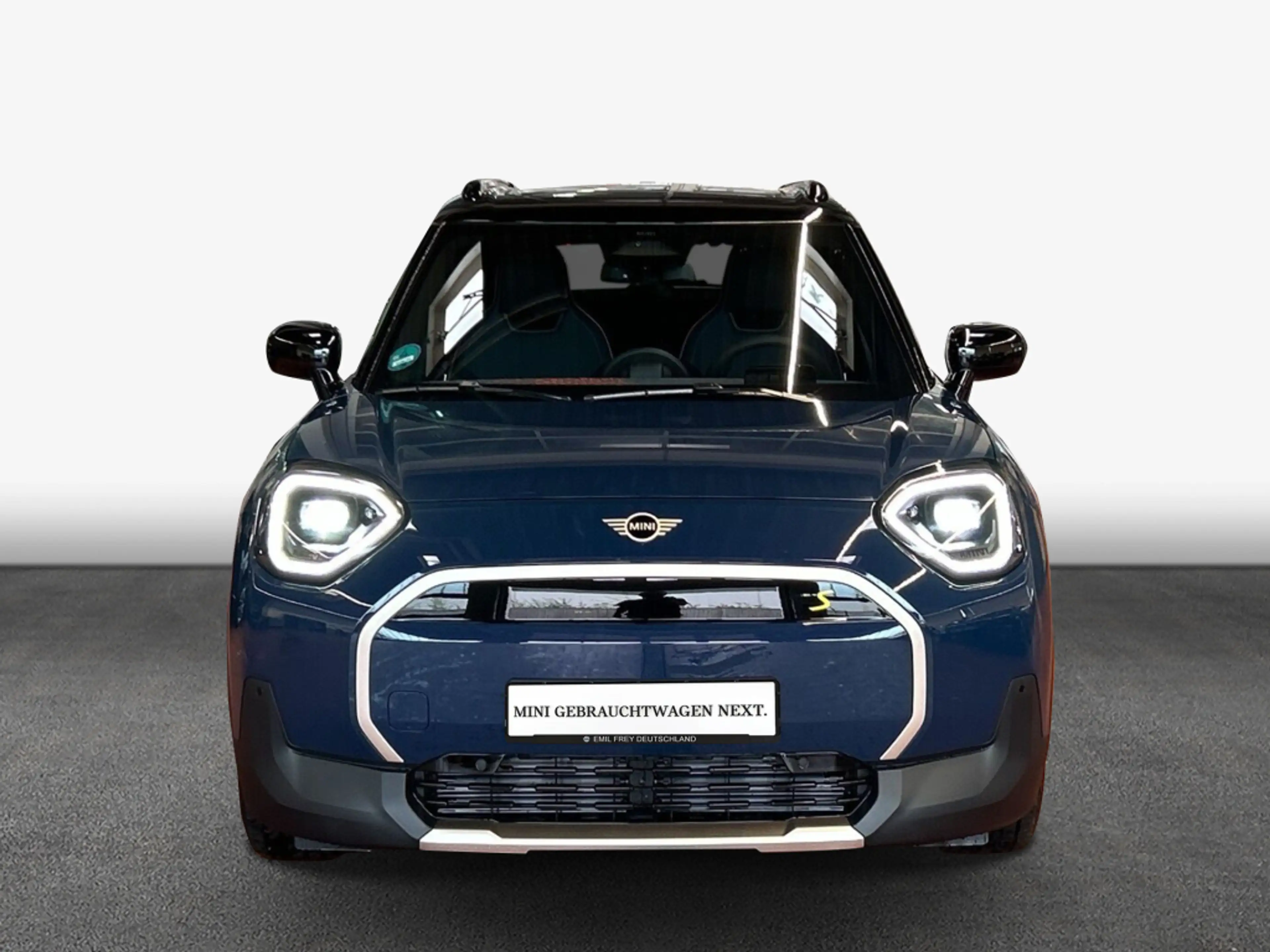 MINI Aceman Favoured Trim — photo 3