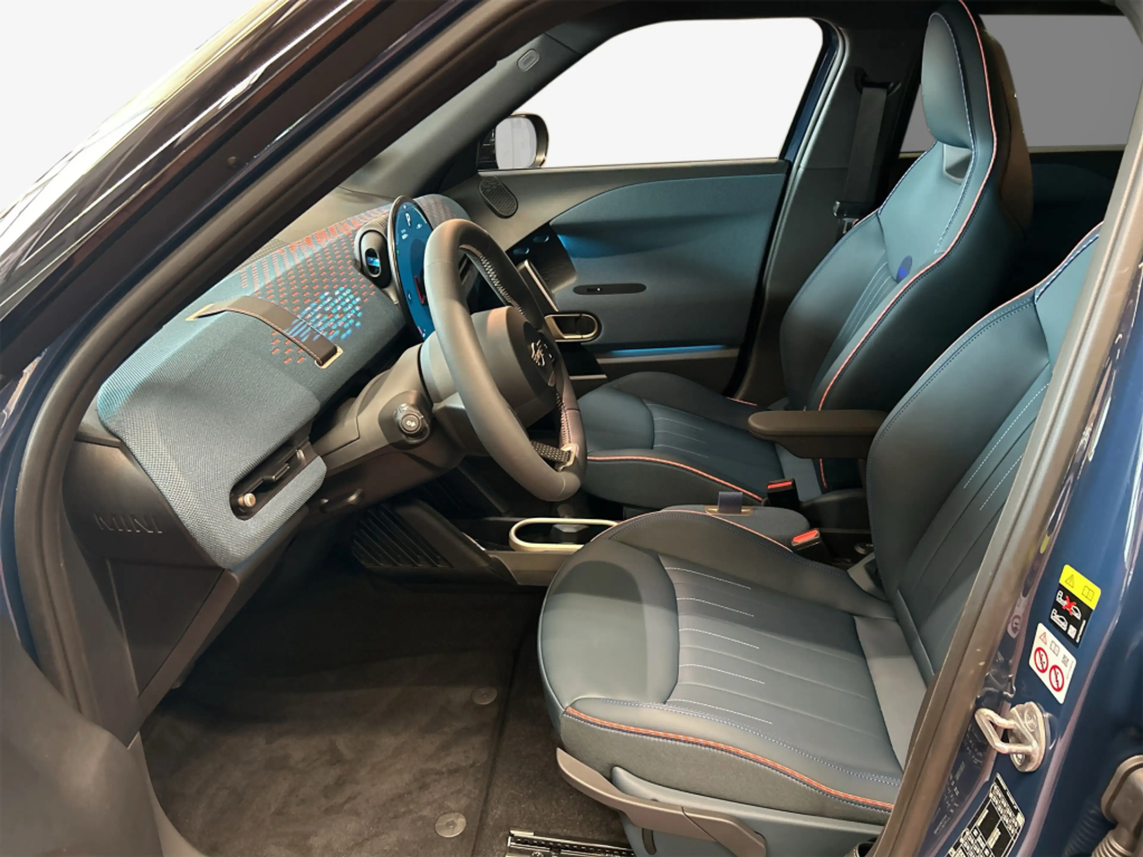 MINI Aceman Favoured Trim — photo 11