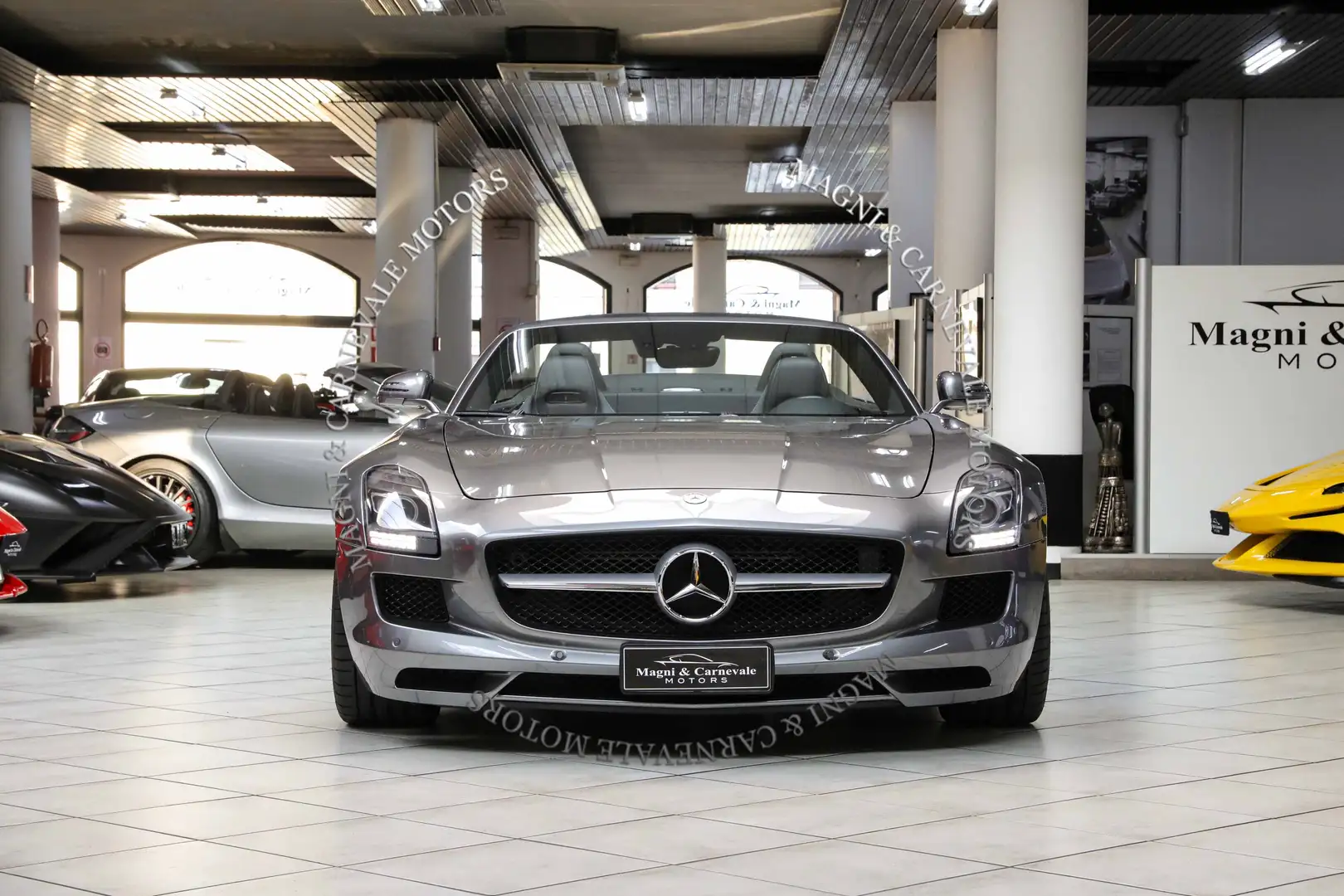 Mercedes-Benz SLS AMG ROADSTER|1 OWNER|BANG&OLUFSEN|CARBON PACK| Grigio - 2