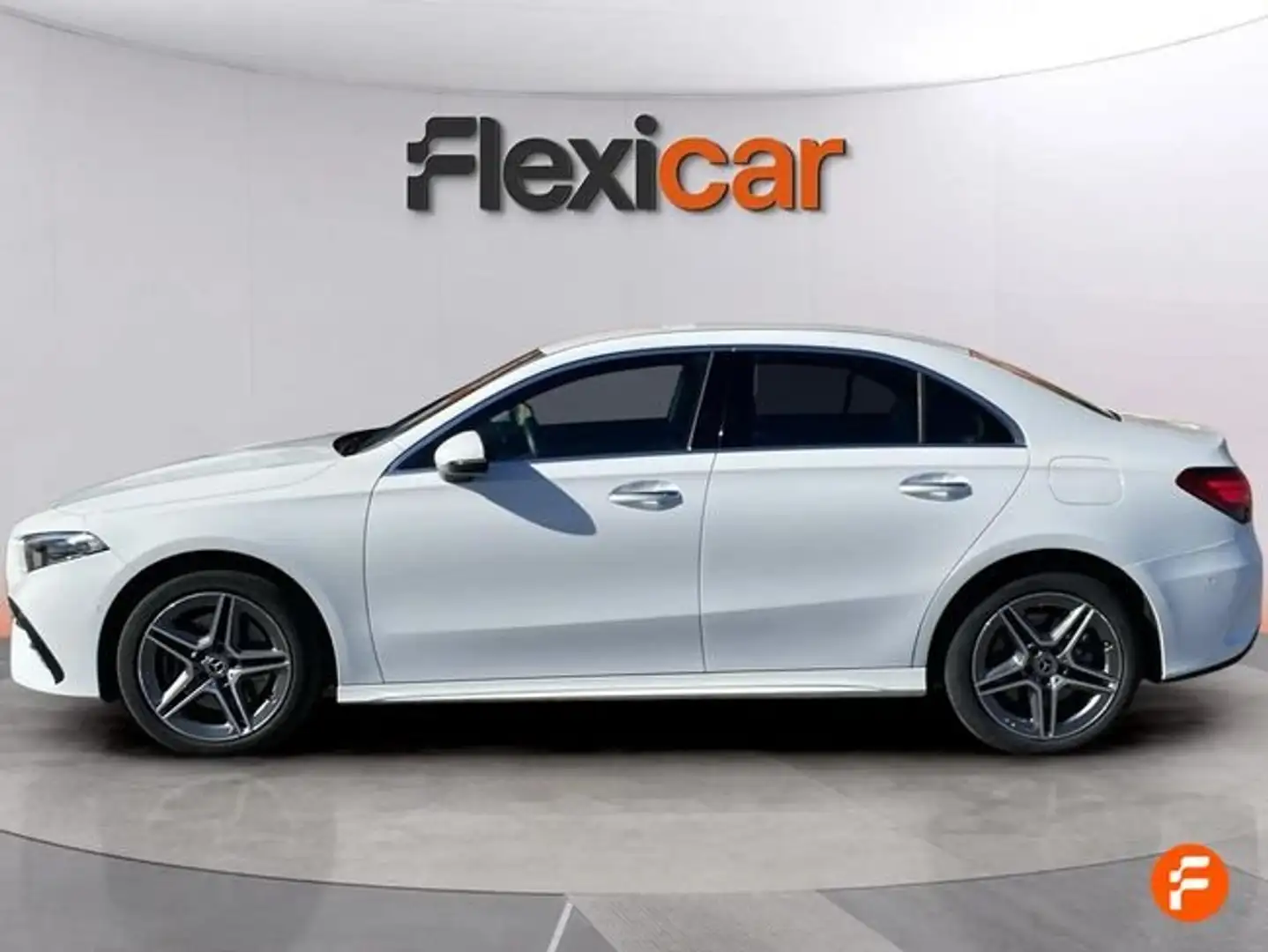 Mercedes-Benz A 200 Sedán Blanco - 2