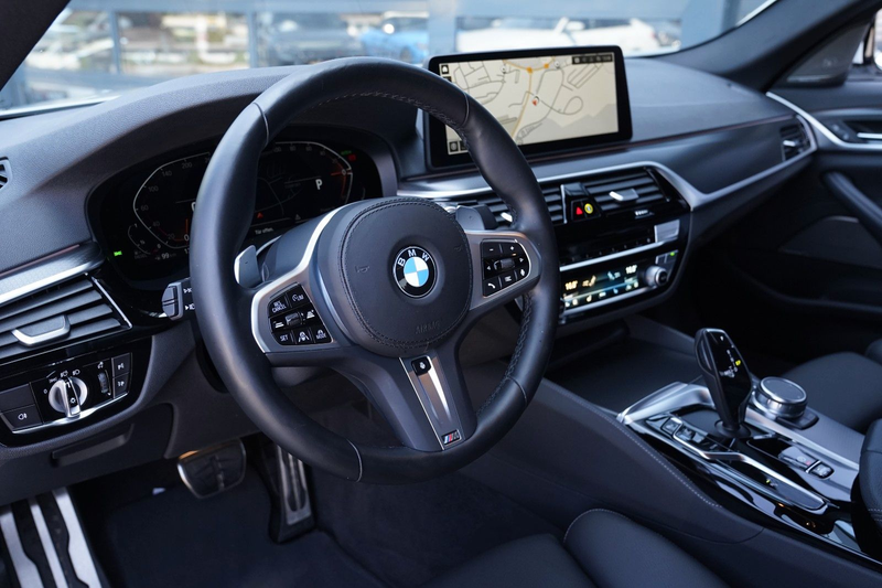 BMW 540 d xDrive M Sport Laser-ACC-HuD-H&K-RFK-StaHzg — photo 9