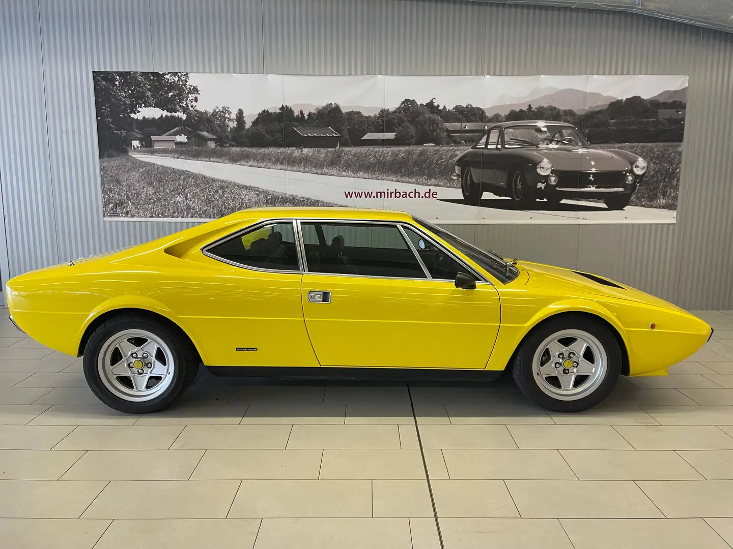 Ferrari 308 GT4 Dino 2+2 - Becker Auslieferung Galben - 2
