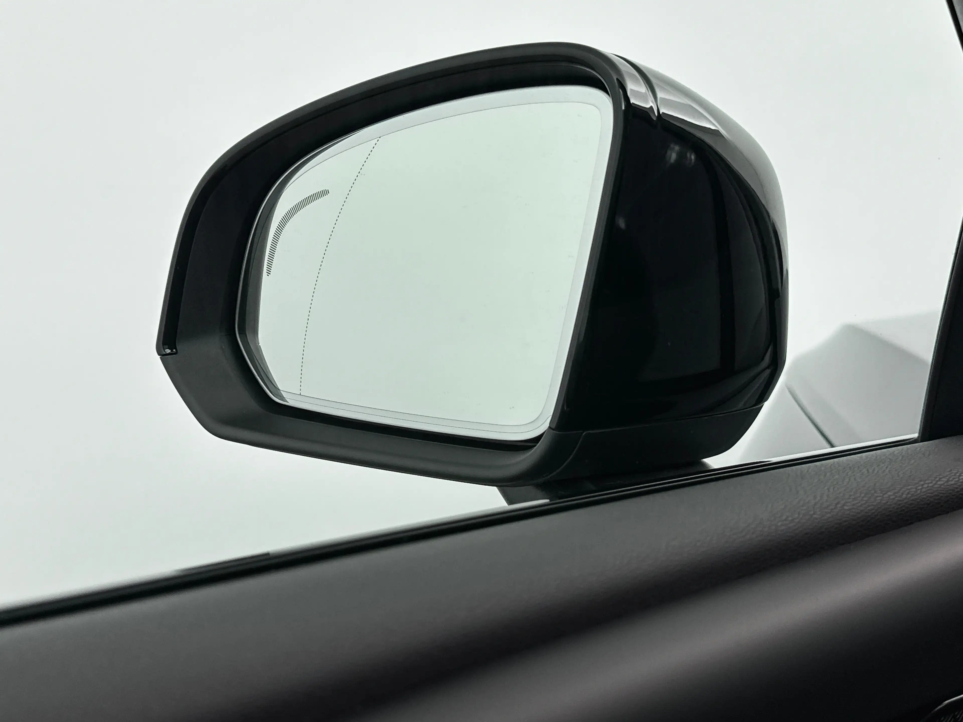 Volvo EX40 Single Motor Plus 70kWh | 19" | 360 Camera | Getin — photo 27