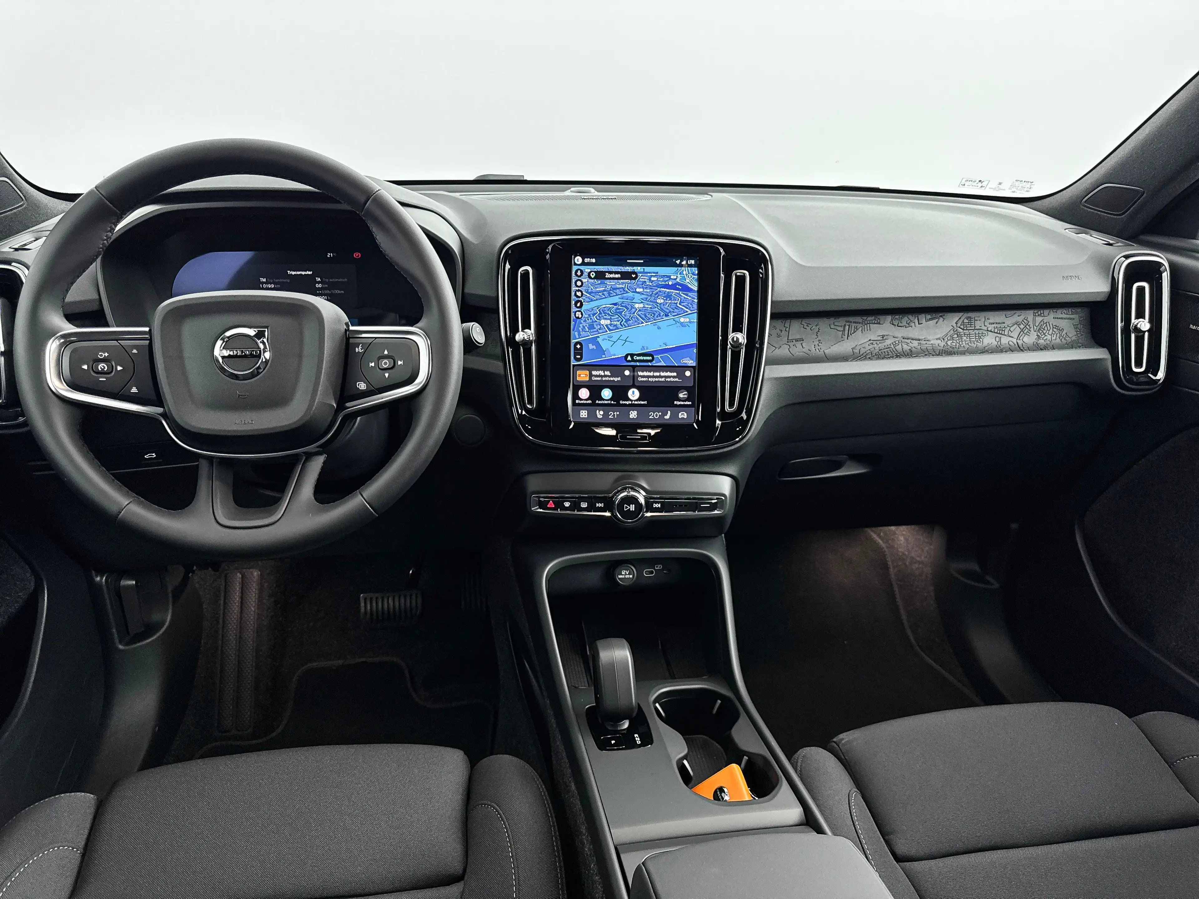 Volvo EX40 Single Motor Plus 70kWh | 19" | 360 Camera | Getin — photo 18