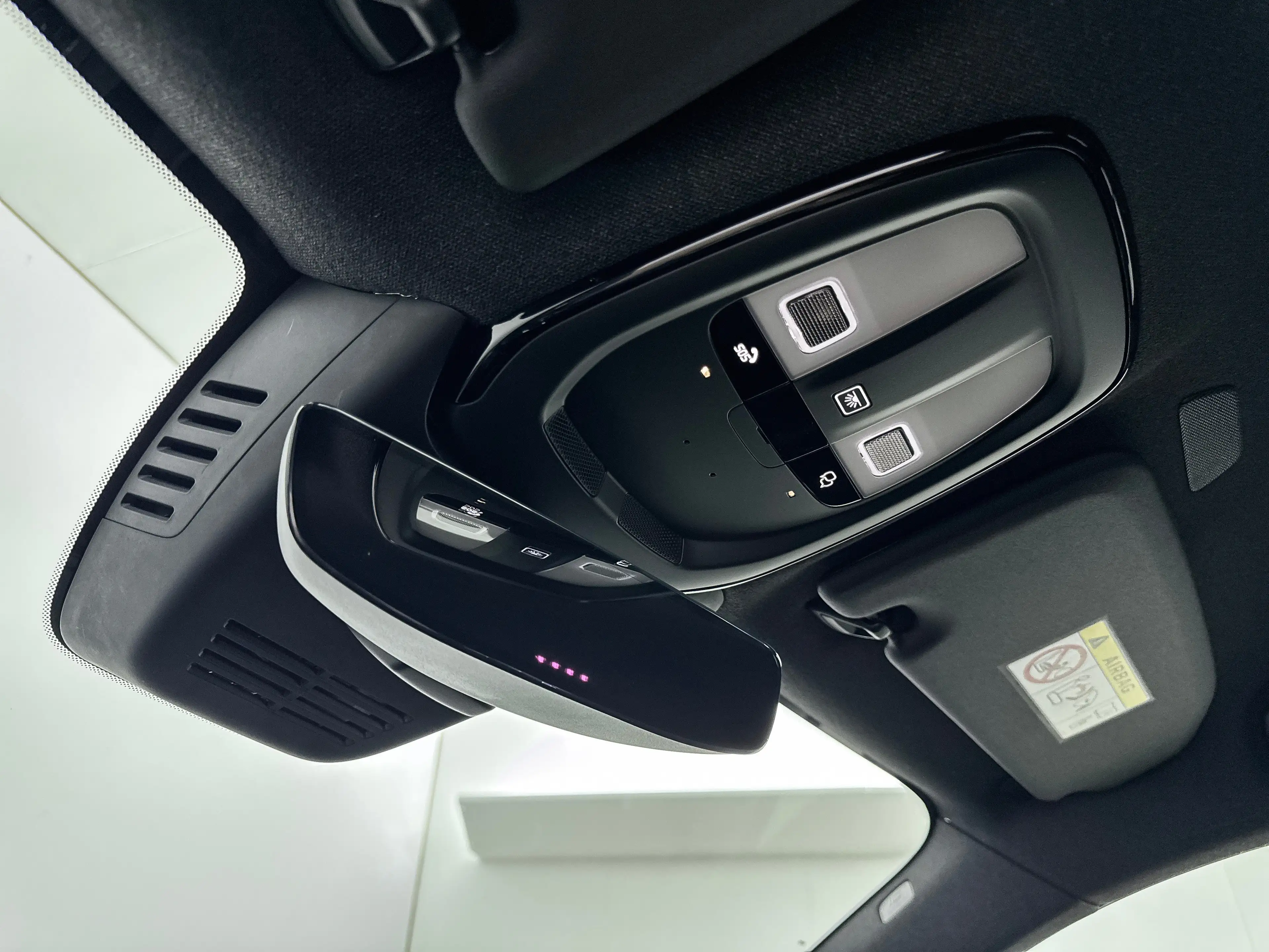 Volvo EX40 Single Motor Plus 70kWh | 19" | 360 Camera | Getin — photo 29