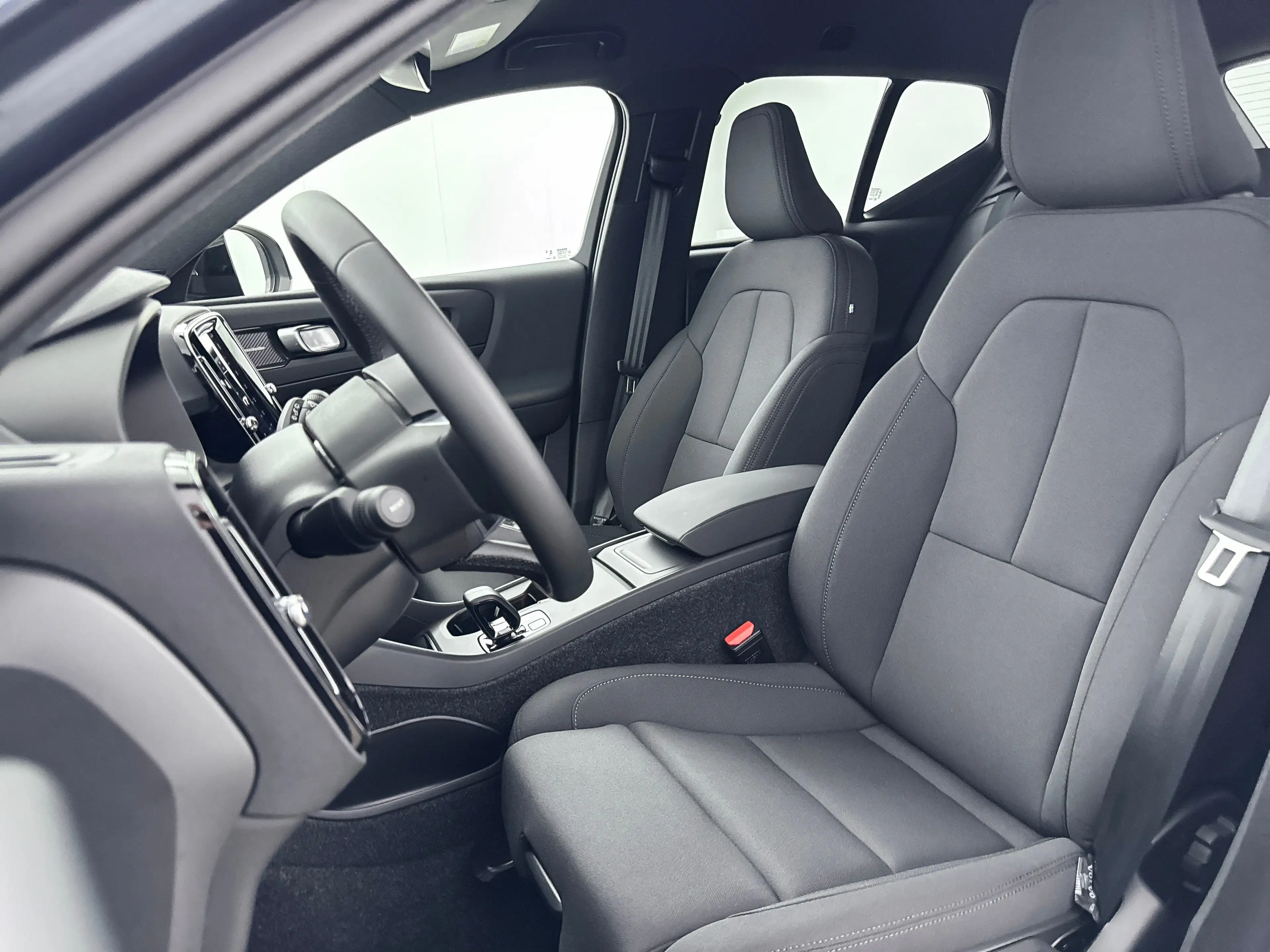 Volvo EX40 Single Motor Plus 70kWh | 19" | 360 Camera | Getin — photo 12