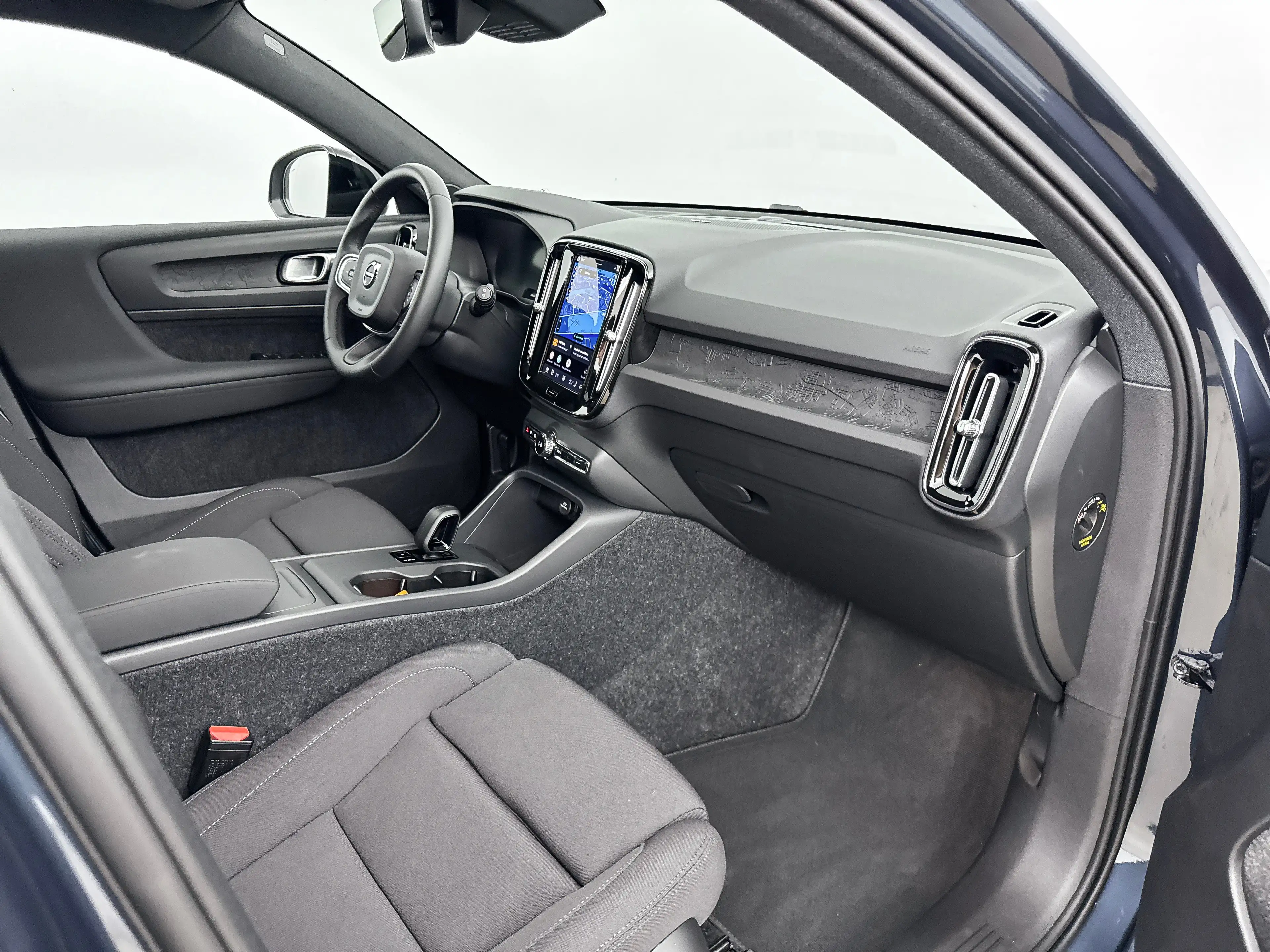 Volvo EX40 Single Motor Plus 70kWh | 19" | 360 Camera | Getin — photo 11