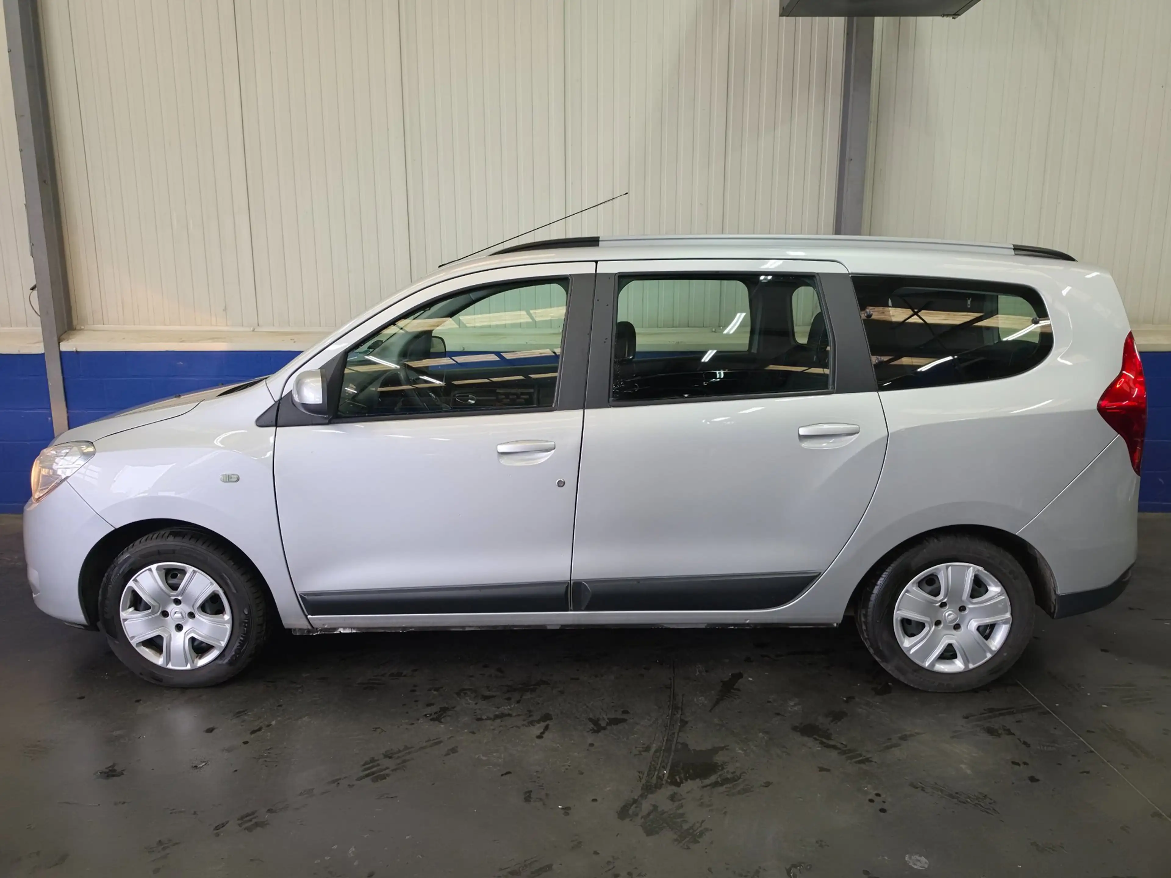 Dacia Lodgy 1.2 TCe Robust 7p. — photo 2
