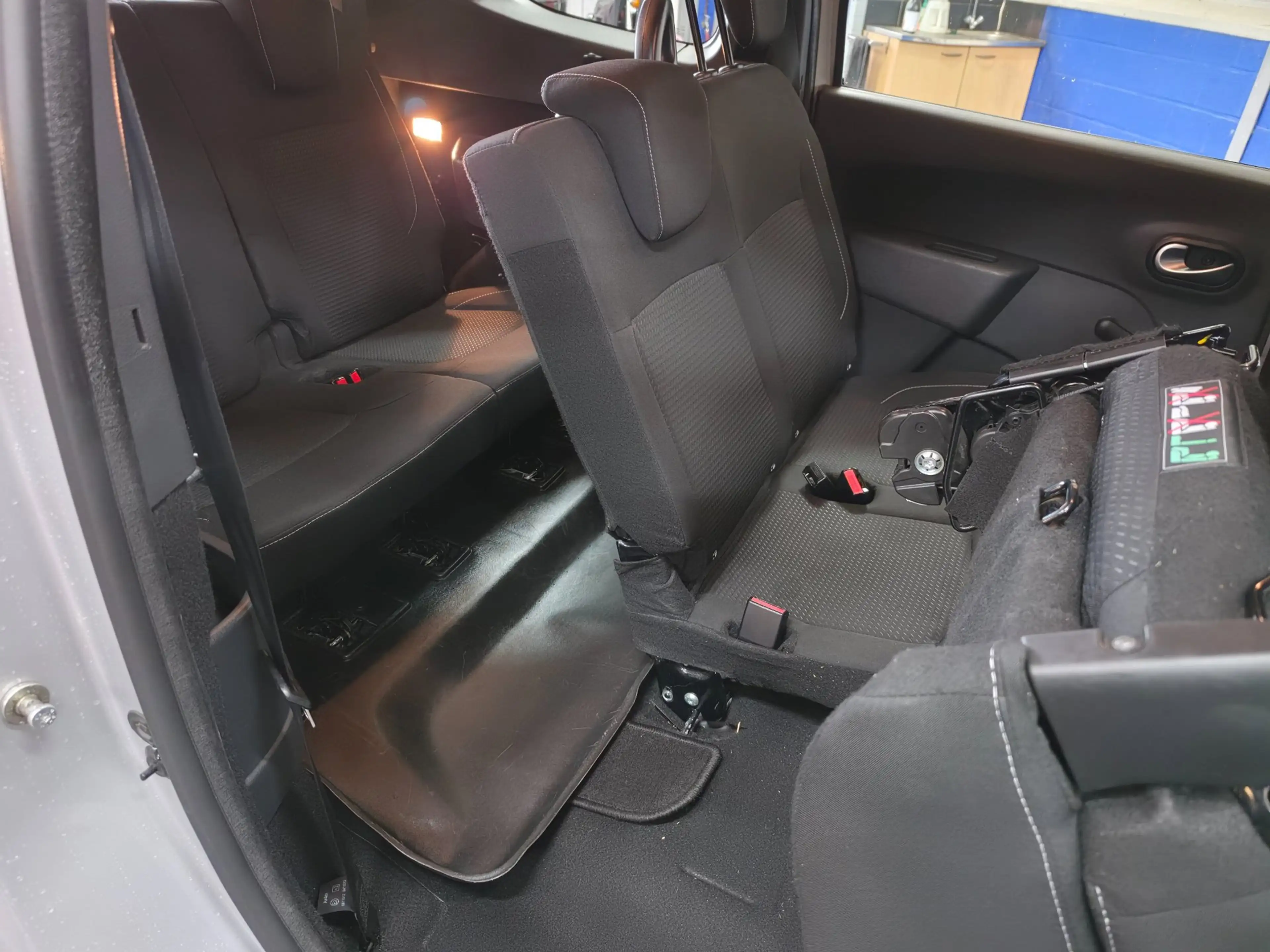 Dacia Lodgy 1.2 TCe Robust 7p. — photo 14